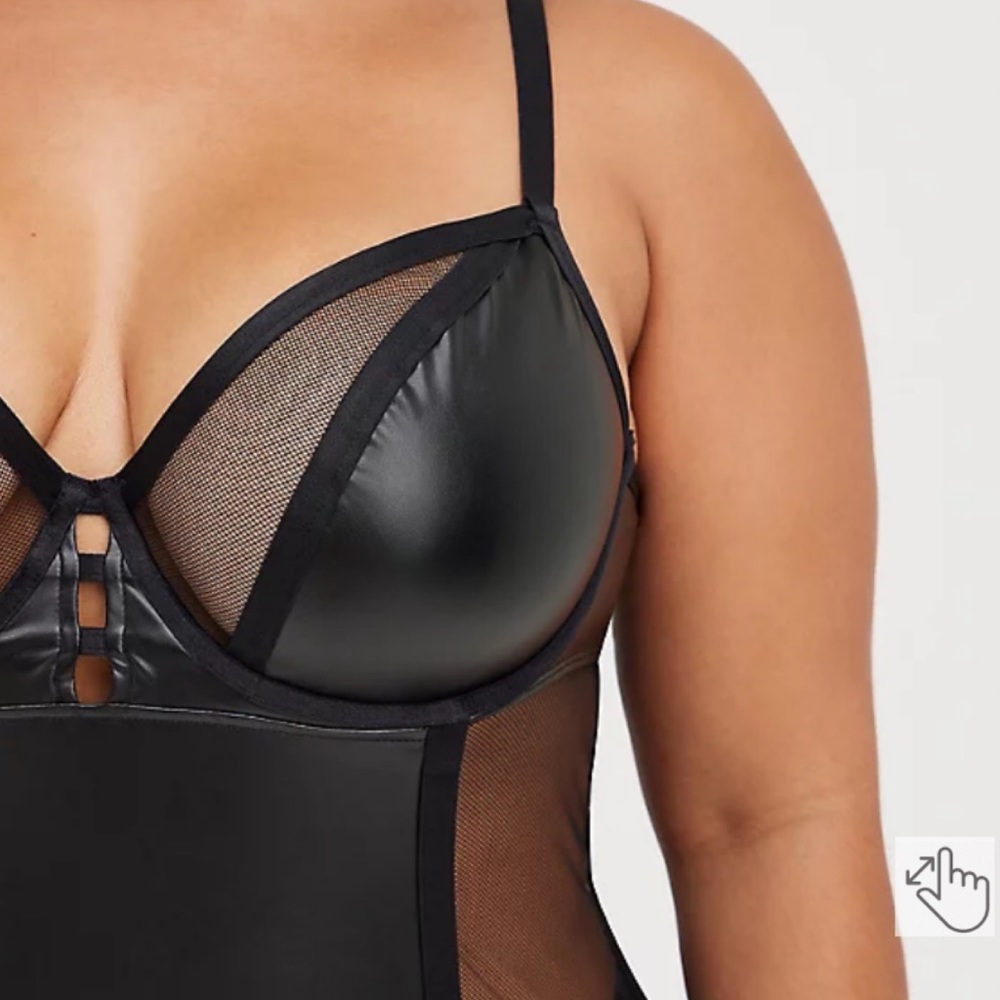 NWT- TORRID Underwire Chemise - Faux Leather & Mesh Black 0X size 12 - Picture 9 of 12